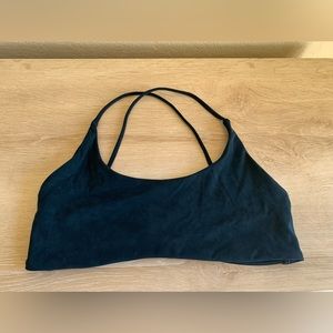 Crop shop boutique sport bra